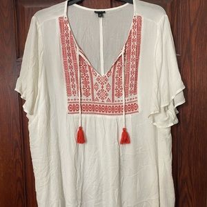 Torrid embroidered blouse
